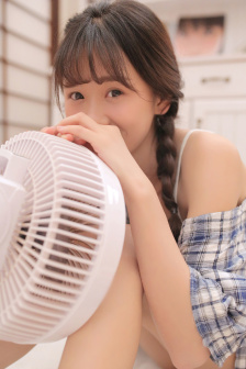 女朋友的母亲5中语字追剧易爸爸